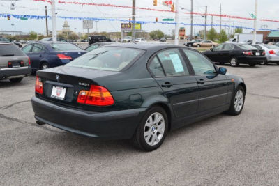 2002 BMW 325 i