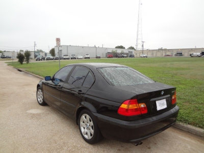 2004 BMW 325 i