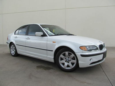 2003 BMW 325  i