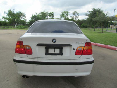 2003 BMW 325  i