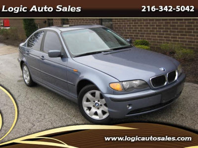 2003 BMW 325  i