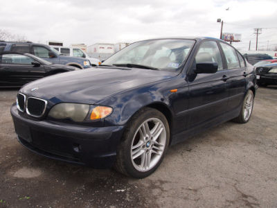 2003 BMW 325  i