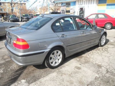 2004 BMW 325 xi