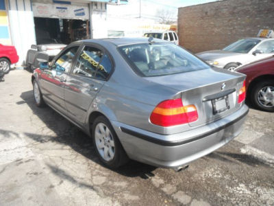 2004 BMW 325 xi