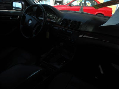 2004 BMW 325 xi