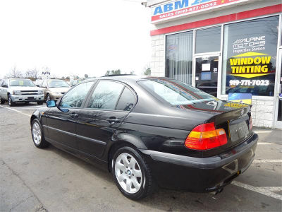 2002 BMW 325 i