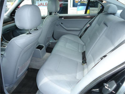 2002 BMW 325 i