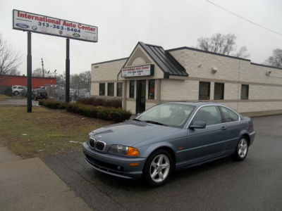 2001 BMW 325  Ci