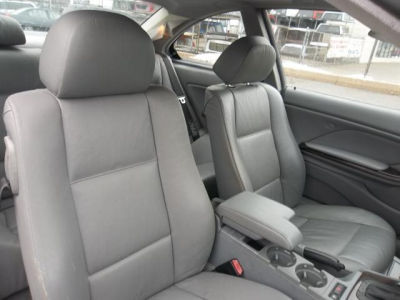 2001 BMW 325  Ci