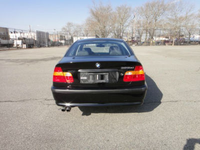 2003 BMW 325  xi