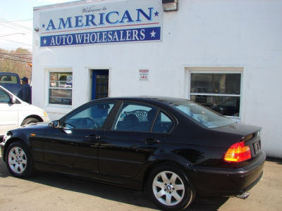 2003 BMW 325  xi