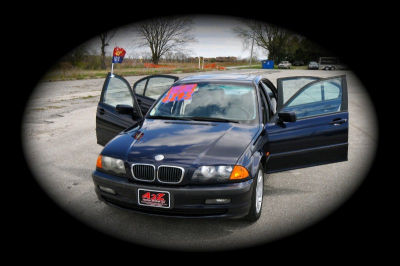 2001 BMW 325  i