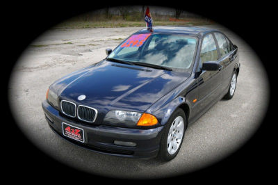 2001 BMW 325  i
