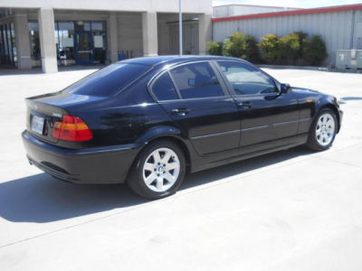 2003 BMW 325 i