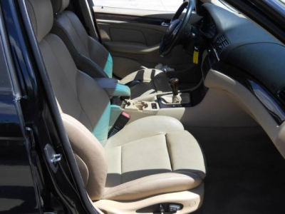 2003 BMW 325 i