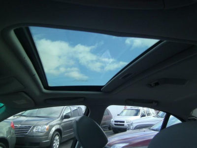 2004 BMW 325  xi