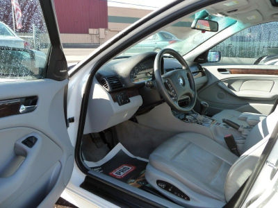 2002 BMW 325 i