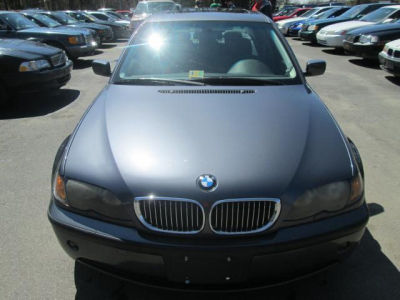 2003 BMW 325  i