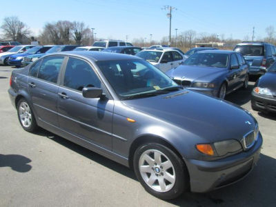 2003 BMW 325  i