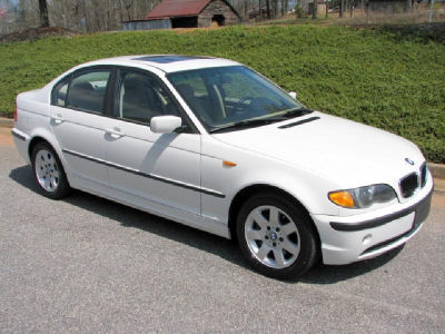 2002 BMW 325  i