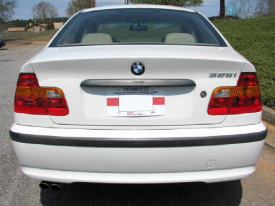 2002 BMW 325  i