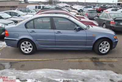 2005 BMW 325  xi