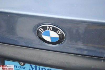 2005 BMW 325  xi