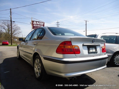 2003 BMW 325 xi