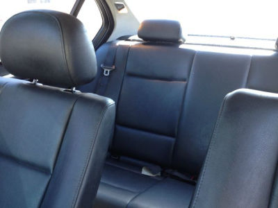 2002 BMW 325  i