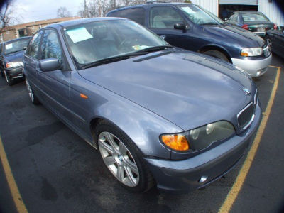 2002 BMW 325 i