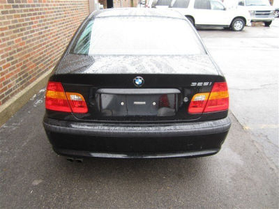 2002 BMW 325 i