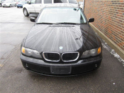 2002 BMW 325 i