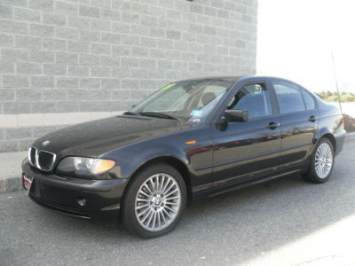 2003 BMW 325  xi