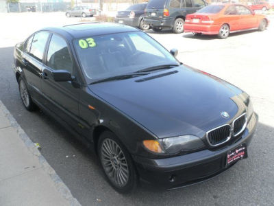 2003 BMW 325 xi