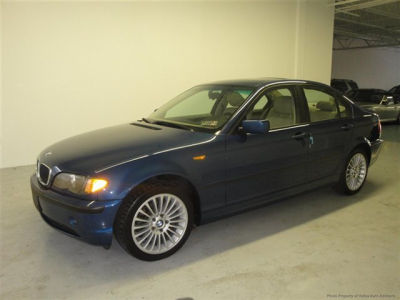 2002 BMW 325  xi