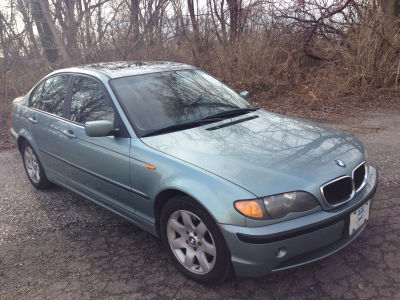 2003 BMW 325  i