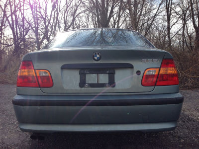 2003 BMW 325  i