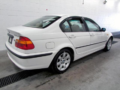 2002 BMW 325 xi