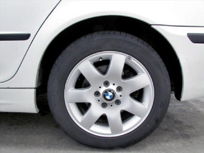 2002 BMW 325 xi