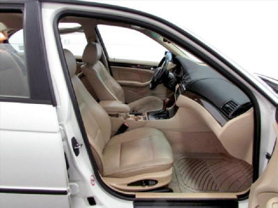 2002 BMW 325 xi