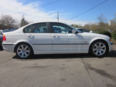 2001 BMW 325 i