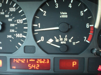 2001 BMW 325  i