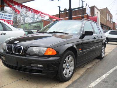 2001 BMW 325  xi