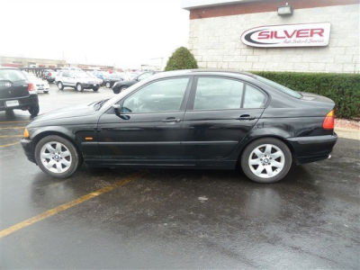 2001 BMW 325  i
