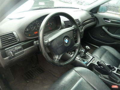 2001 BMW 325  i