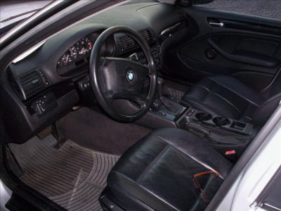 2001 BMW 325  i