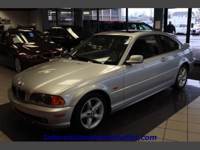 2001 BMW 325  Ci