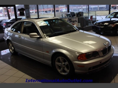 2001 BMW 325  Ci