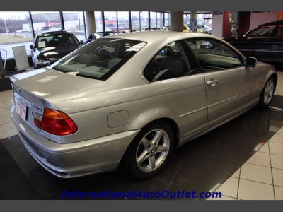 2001 BMW 325  Ci