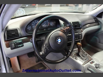 2001 BMW 325  Ci